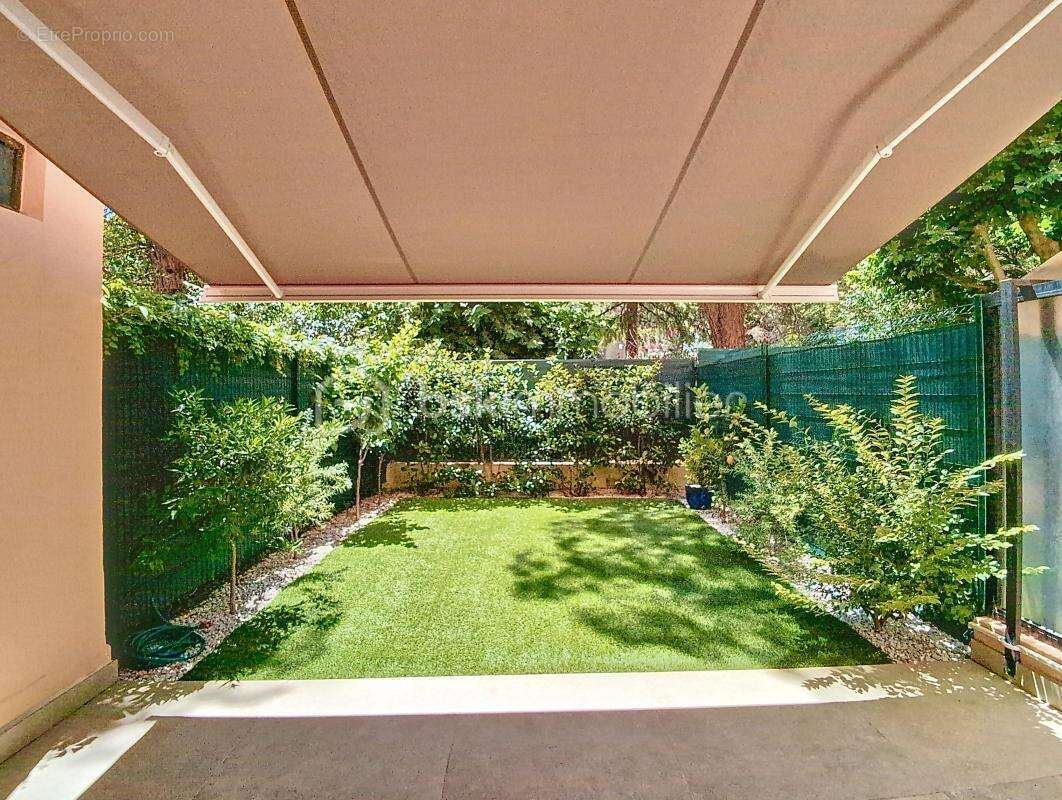 Appartement à MOUGINS