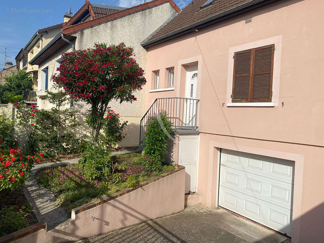 Maison à DRANCY