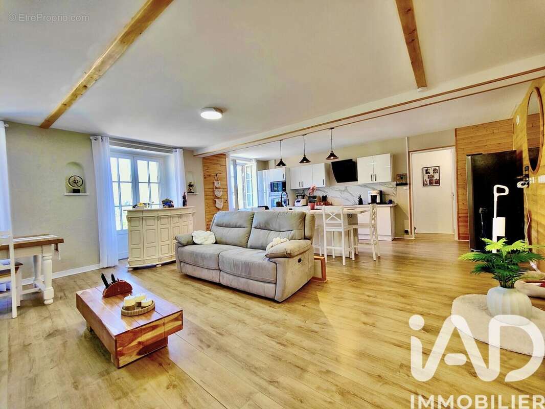Maison 190 m² à Pailhares  - photo 2