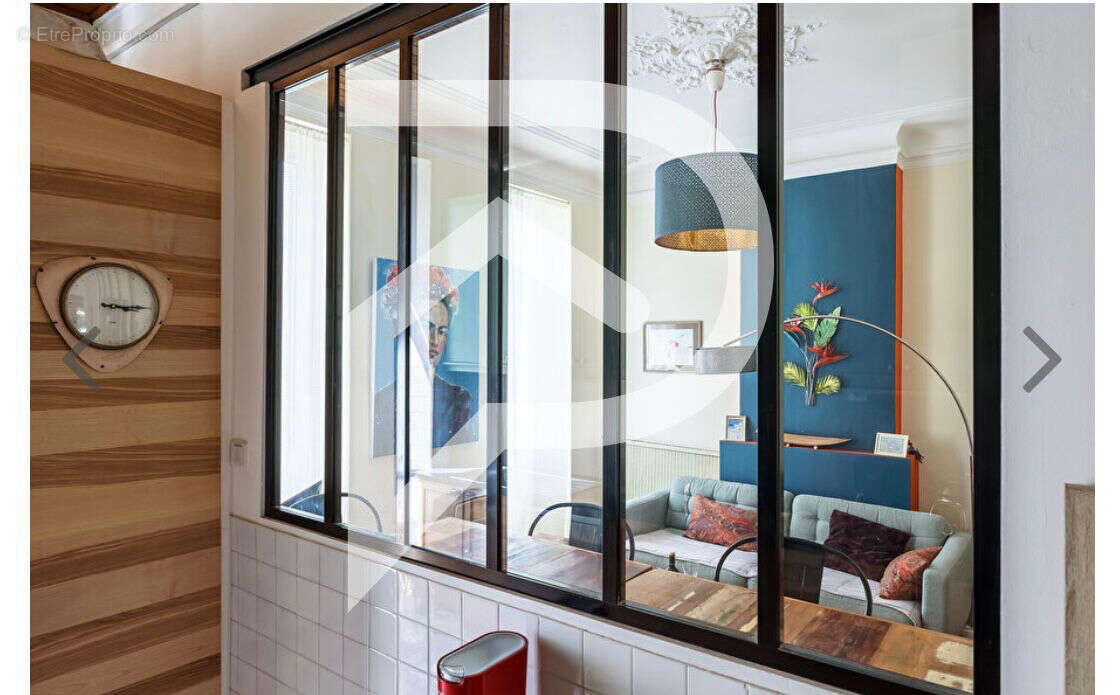 Appartement à MARSEILLE-5E