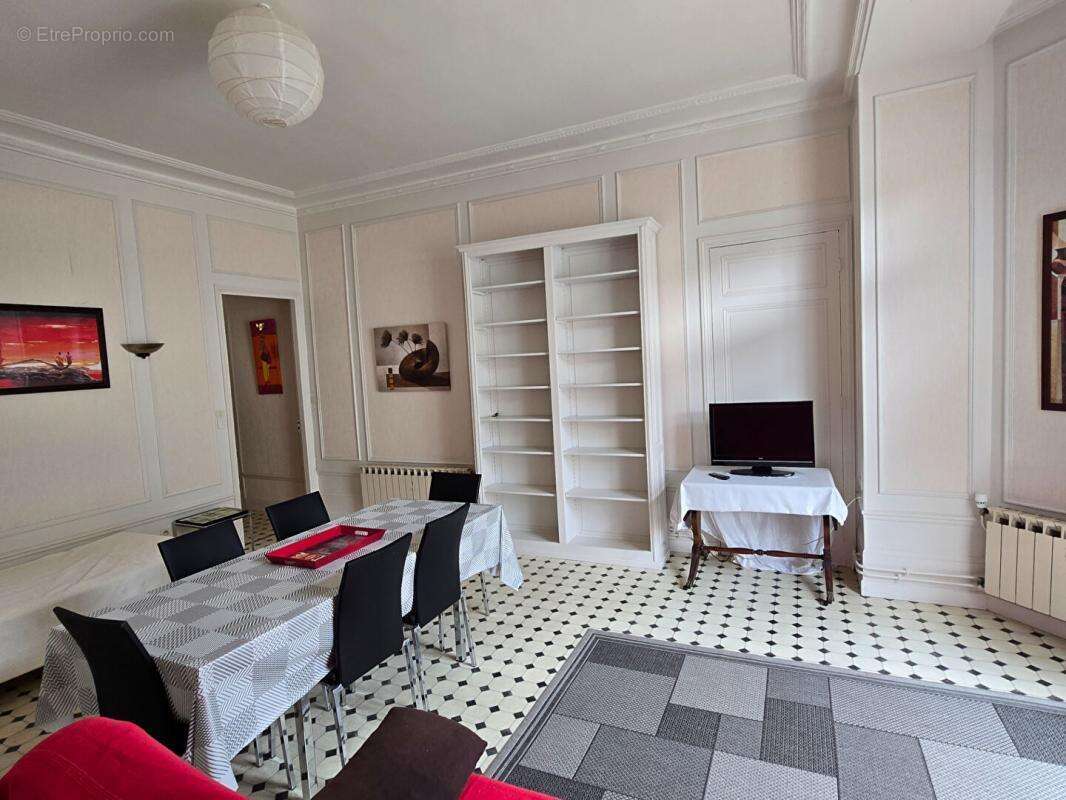 Appartement à VICHY