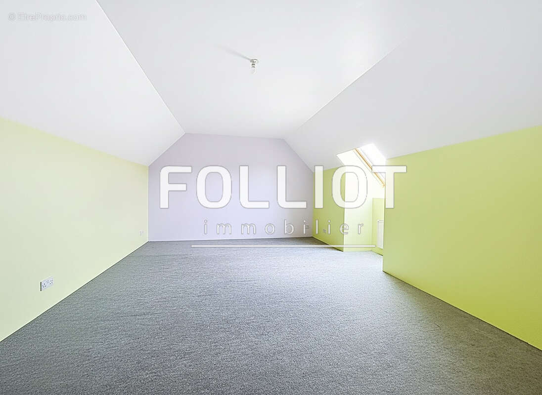 A Vendre - Maison 4/5 chambres avec vie de plain-pied à Saint-Martin-de-Fontenay - photo 11