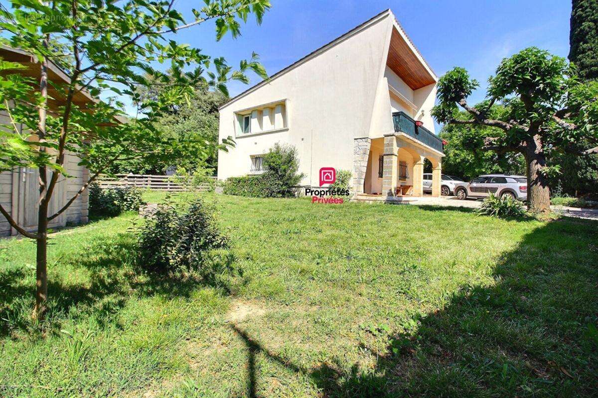 Maison à QUISSAC