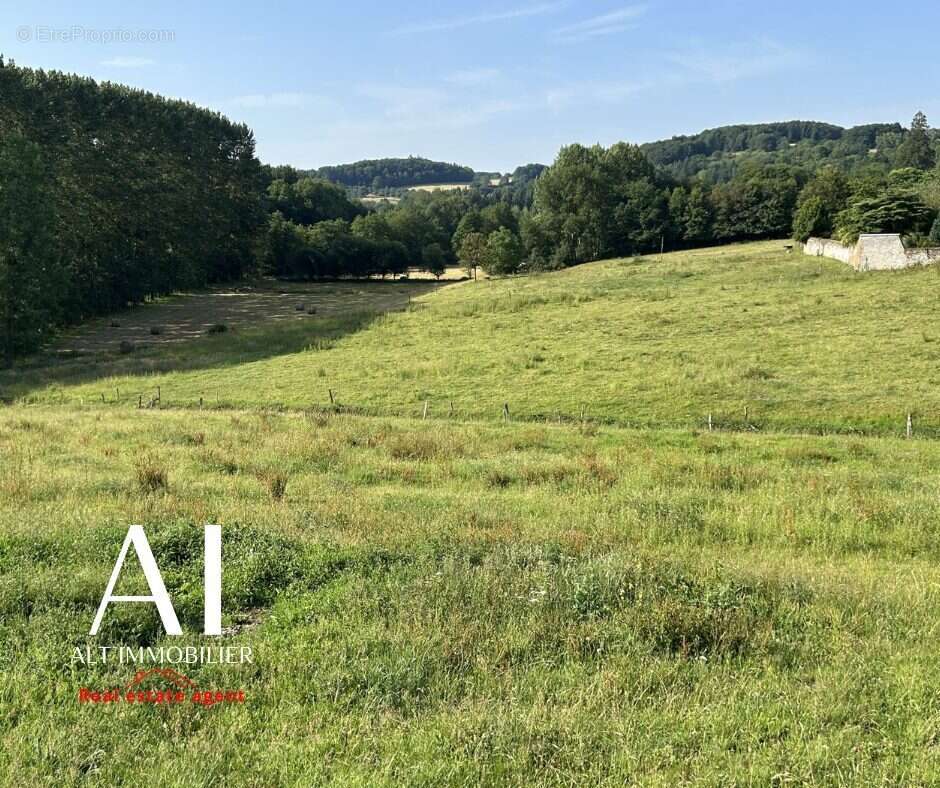 Maison à CONDE-SUR-NOIREAU