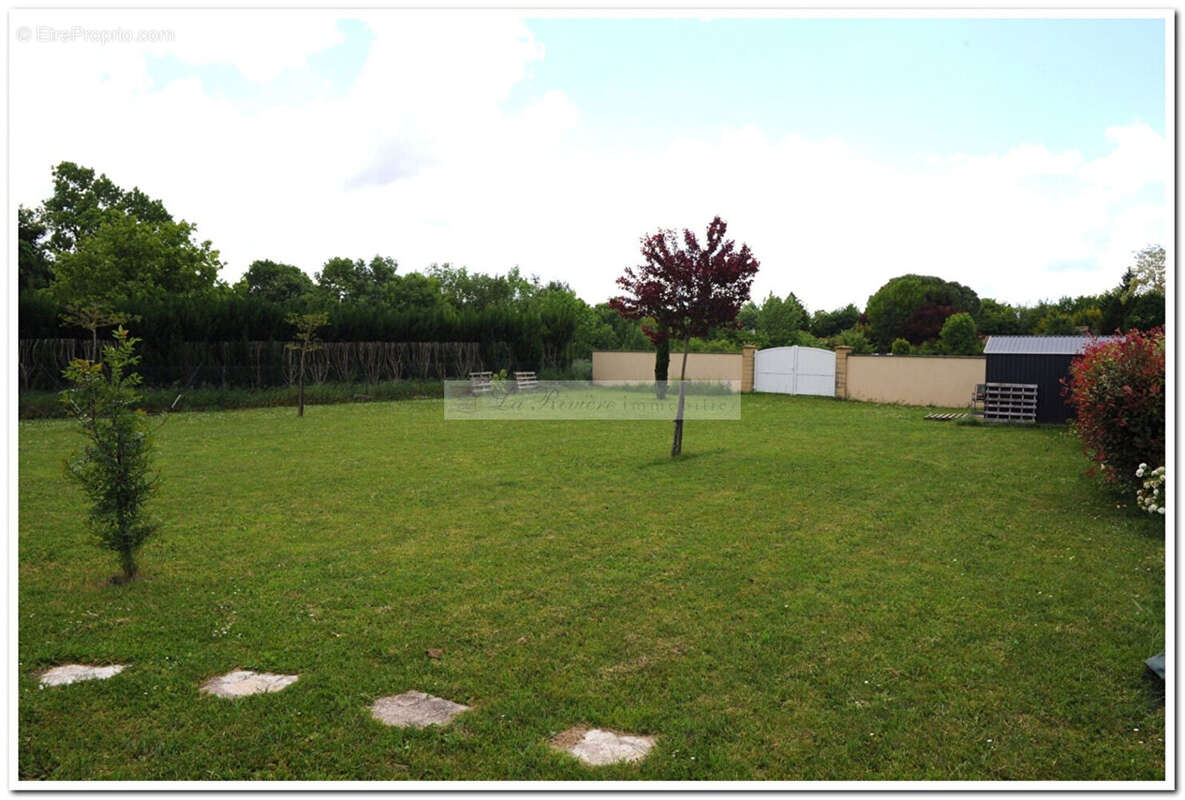 Maison à SAINTE-SEVERE