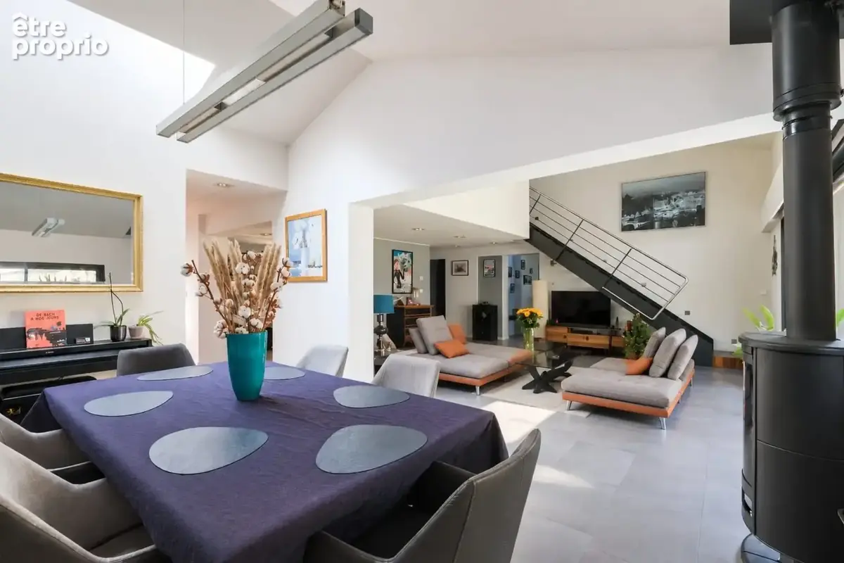 Maison à vendre 7 pièces MARTIGNAS SUR JALLE (33) - photo 2