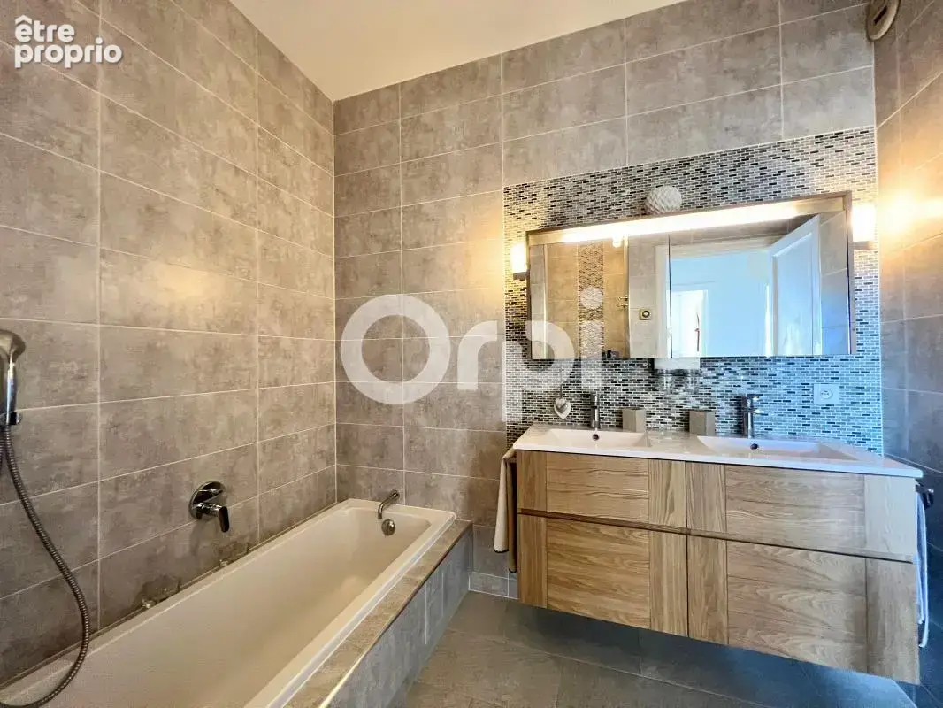 Charmante villa - vue mer - face à la baie de cannes - photo 22