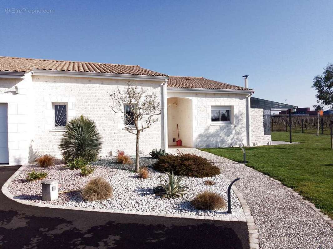 Maison à JARNAC