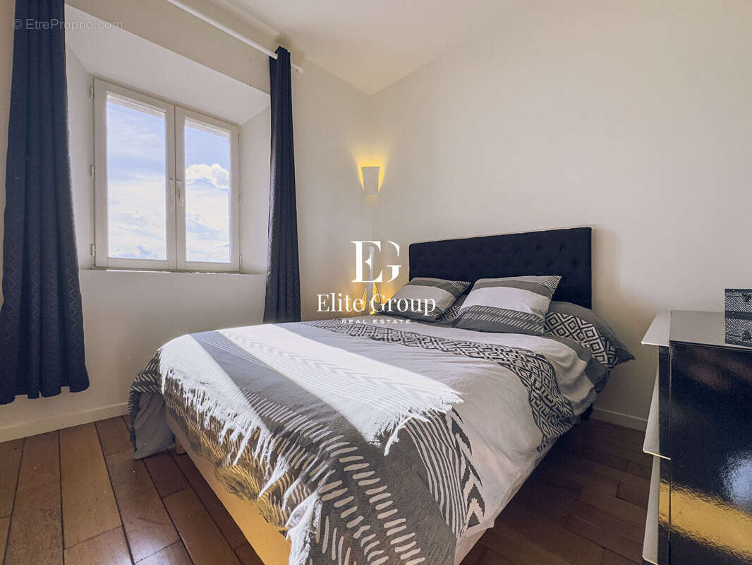 A vendre magnifique maison en bas du plateau d'angouleme - 7 pièces - 213 m2 - photo 8