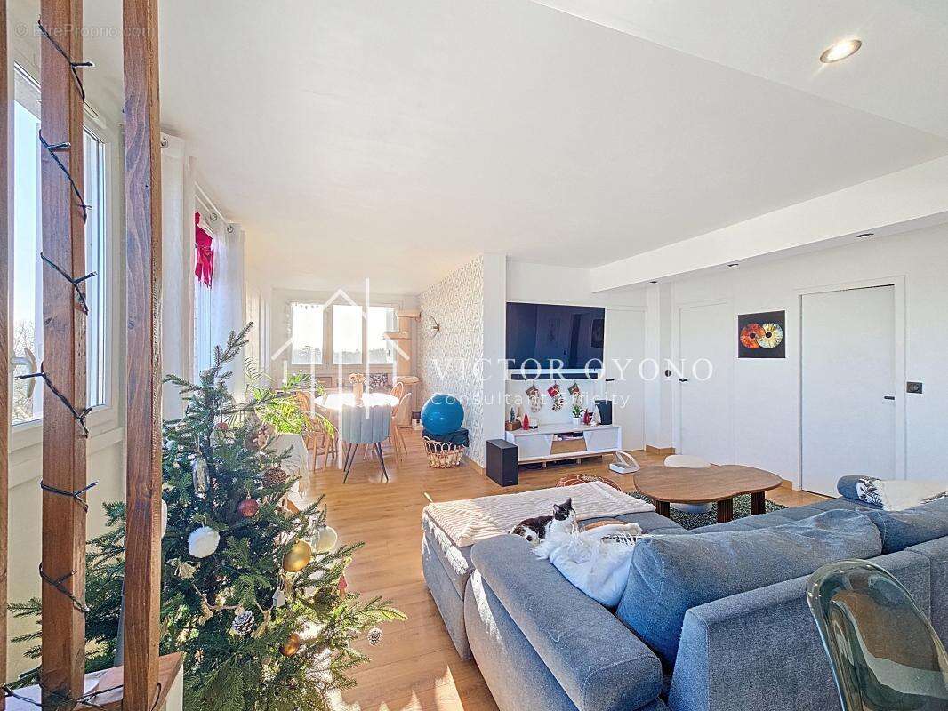 Appartement à SAINT-CYR-SUR-LOIRE