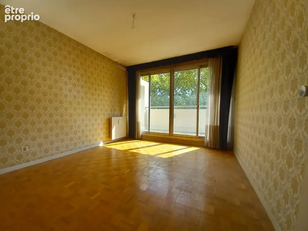 Toulouse - Bel appartement T4 avec terrasse  - Allée de Barcelone - photo 9