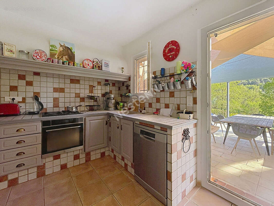 Maison à ANSOUIS