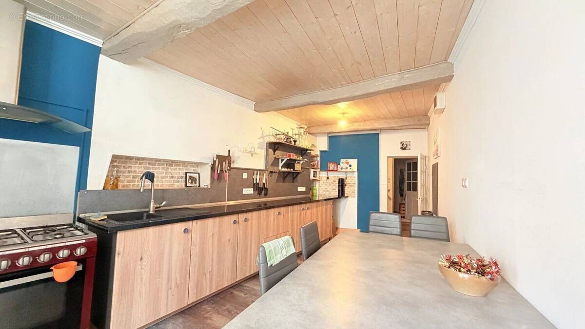 Maison à POURRIERES