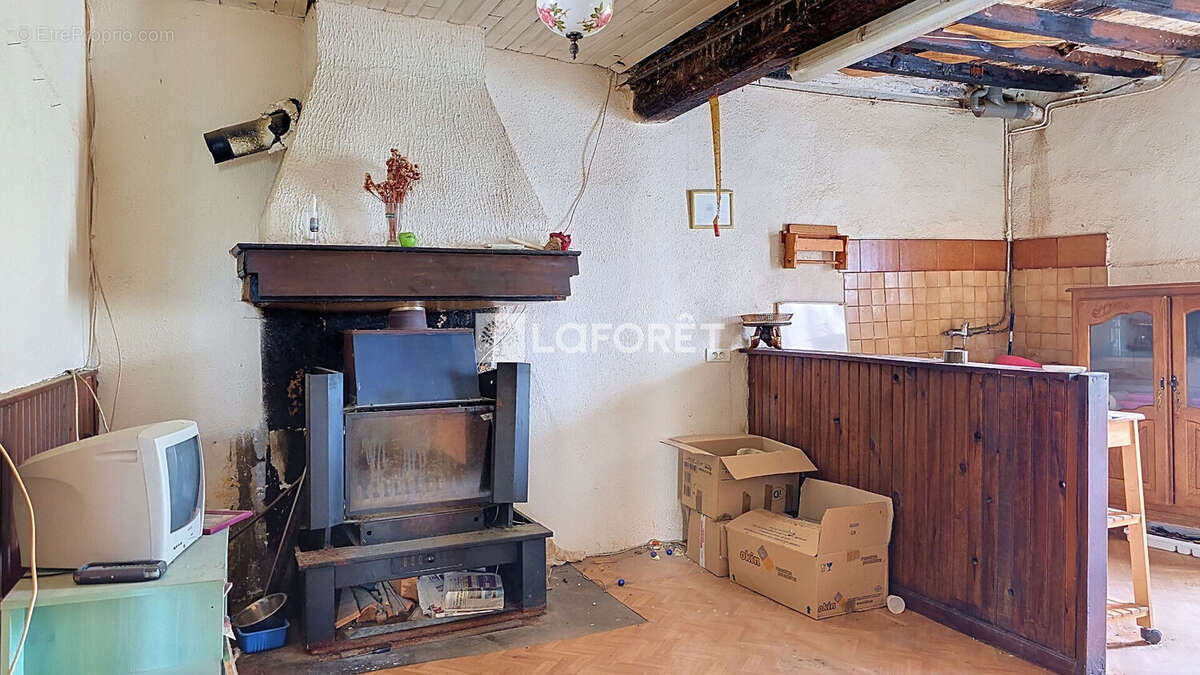 Un panorama à couper le souffle, un terrasse couverte pour cette maison à rénover - photo 3