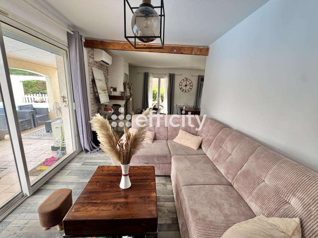 Maison 106 m² à La Lande-De-Fronsac  - photo 4