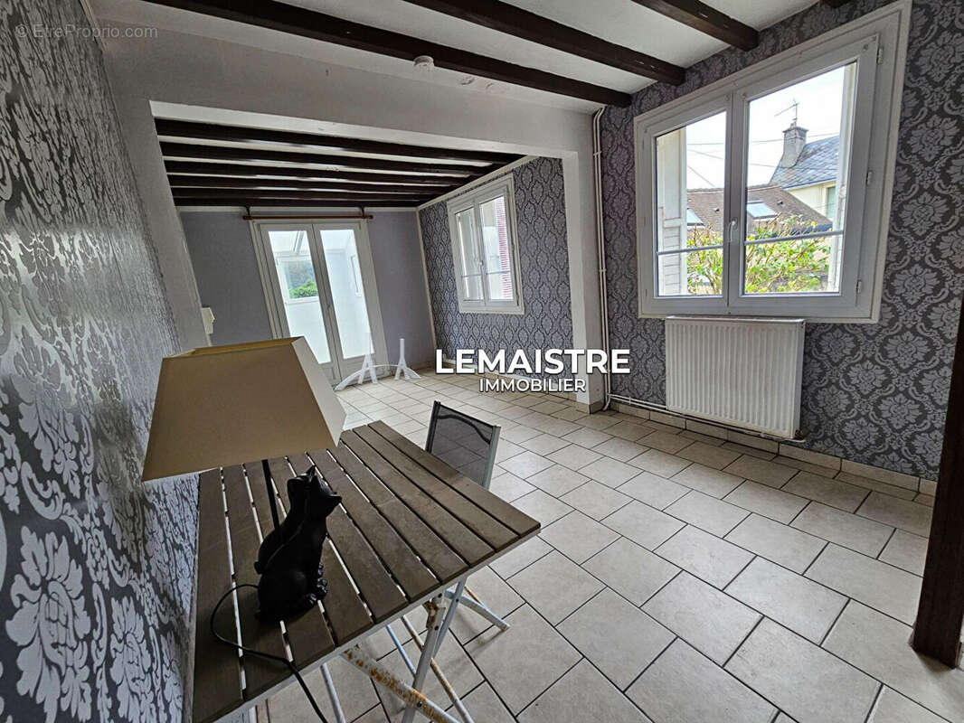 Maison à MONTIVILLIERS