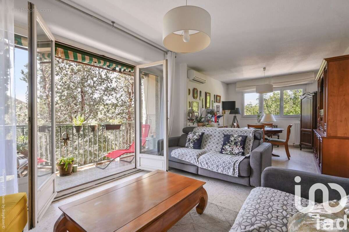 Photo 2 - Appartement à AUBAGNE