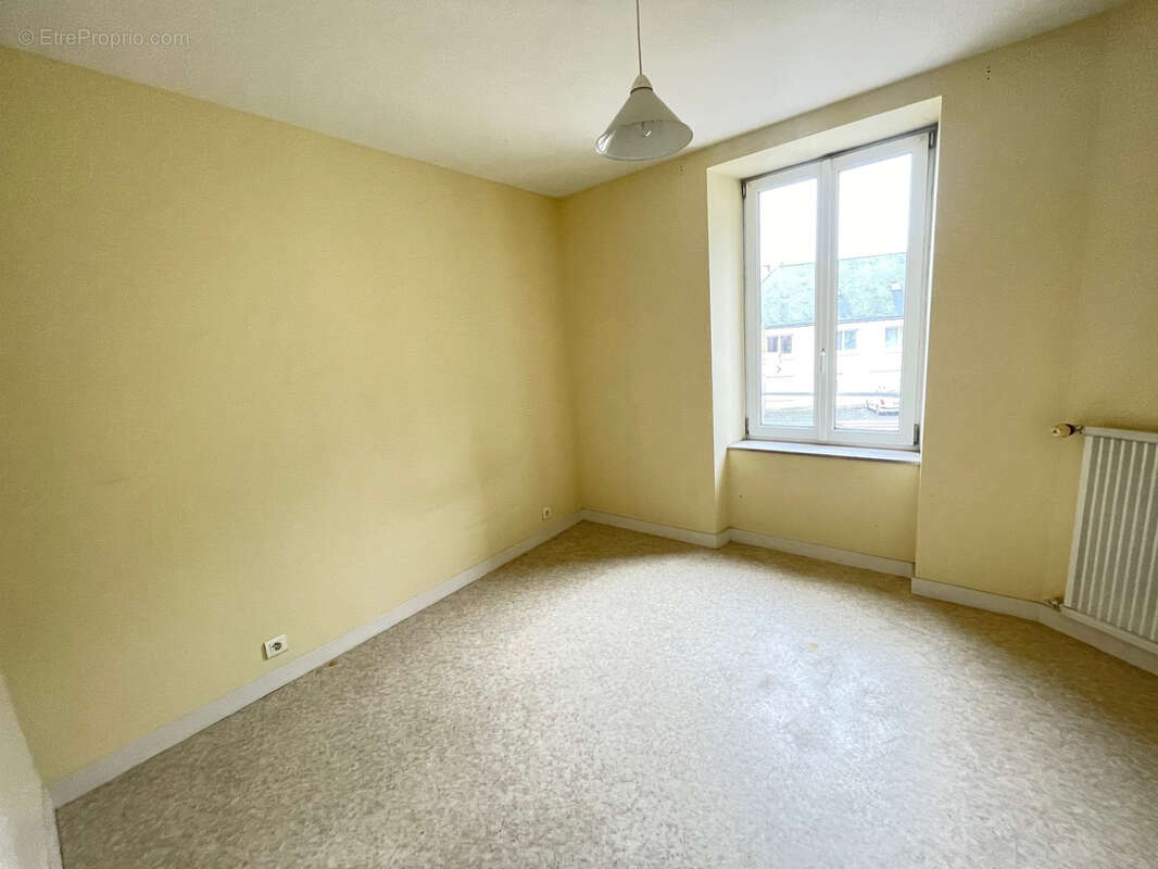 Appartement à CORAY