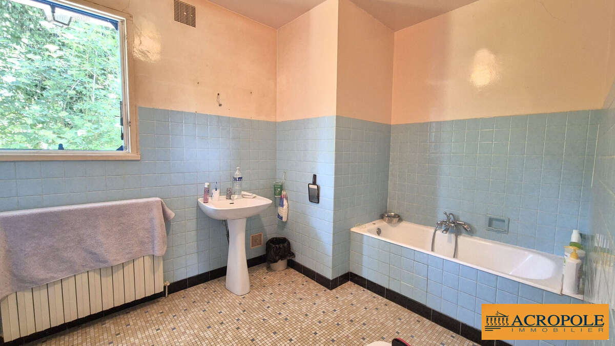 Maison à NEUVY-DEUX-CLOCHERS