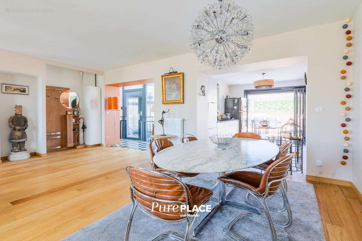 Maison à VILLEURBANNE