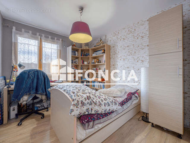 Appartement à POISY