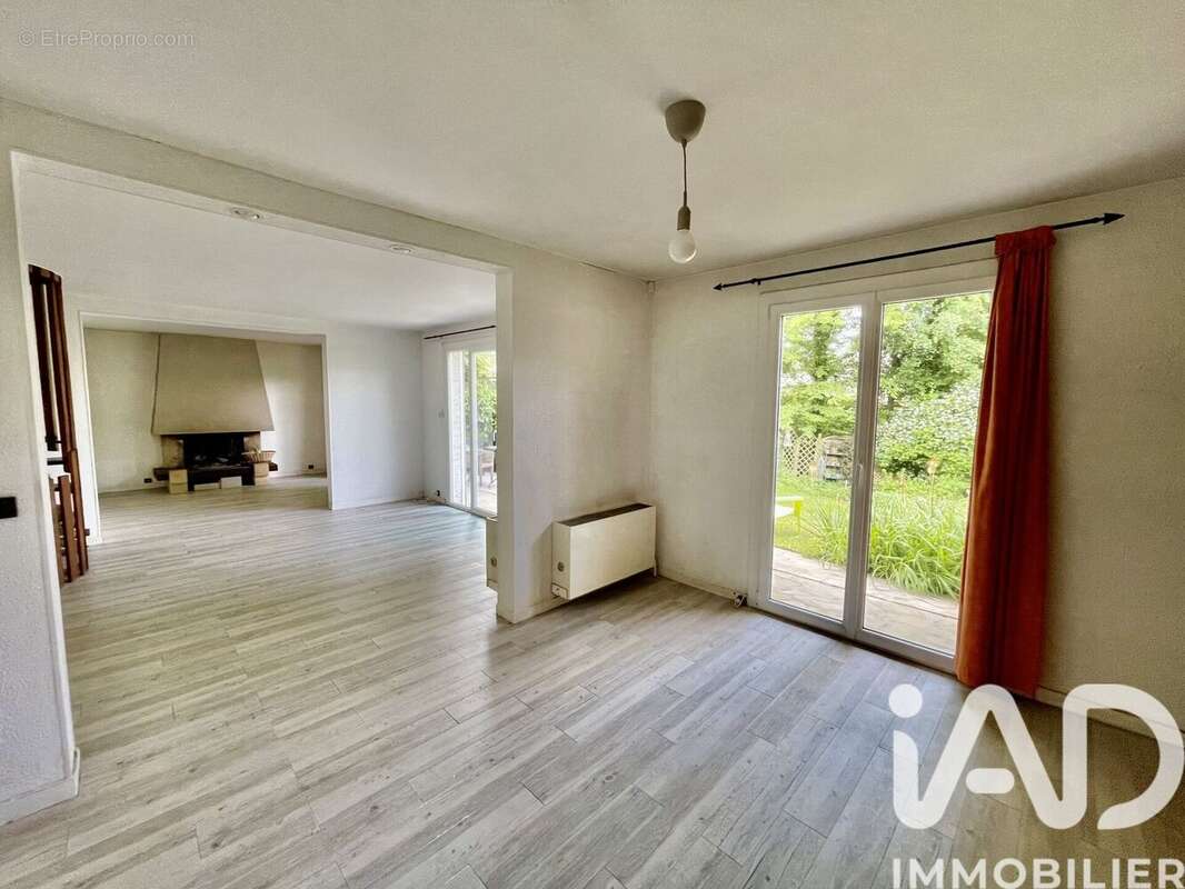 Photo 2 - Maison à L'ISLE-ADAM