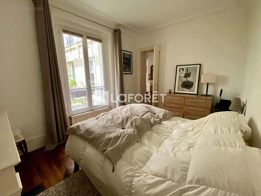 Appartement à PARIS-15E