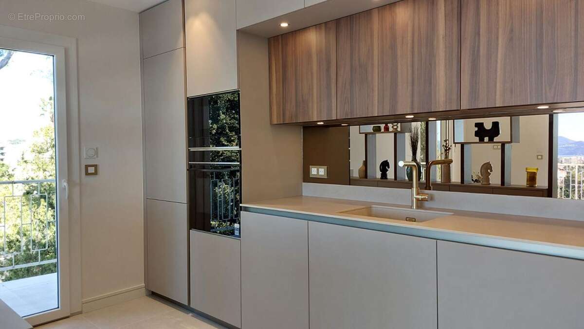 Cannes Oxford , Vue Mer Panoramique , appartement 3 pièces 86.04 m² - photo 4
