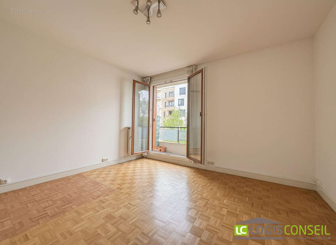 Appartement à MONTROUGE