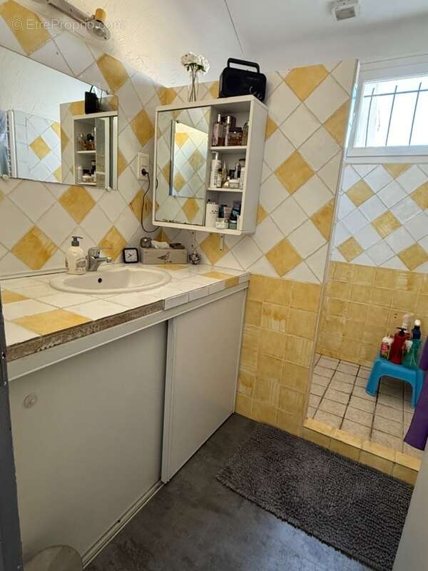 Maison à SAINT-SATURNIN-LES-AVIGNON