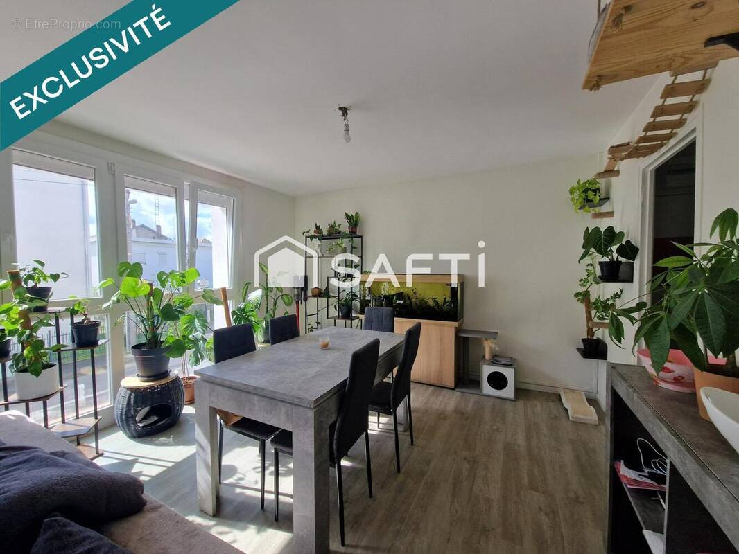 Photo 1 - Appartement à JARVILLE-LA-MALGRANGE