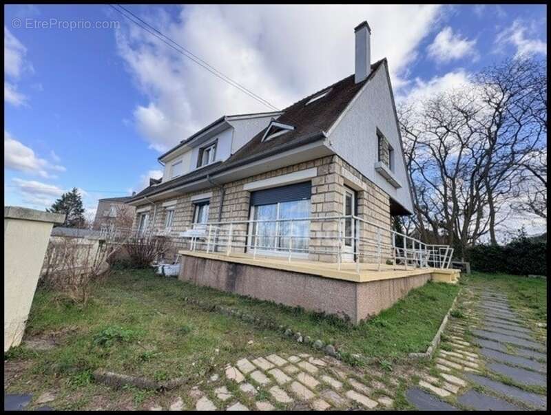 Maison à PETIT-COURONNE