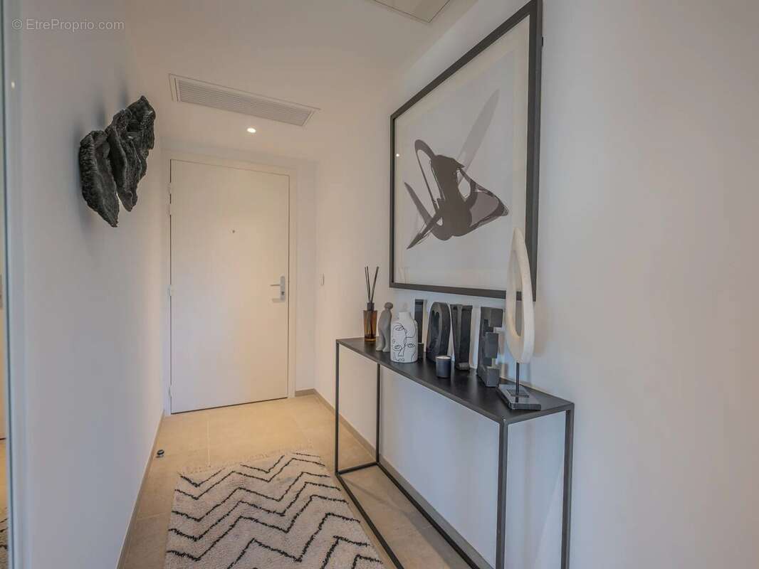 Appartement à proximité immédiate du centre-ville. - photo 11