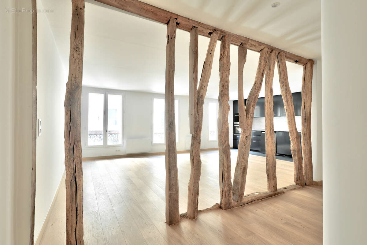 Appartement à LEVALLOIS-PERRET