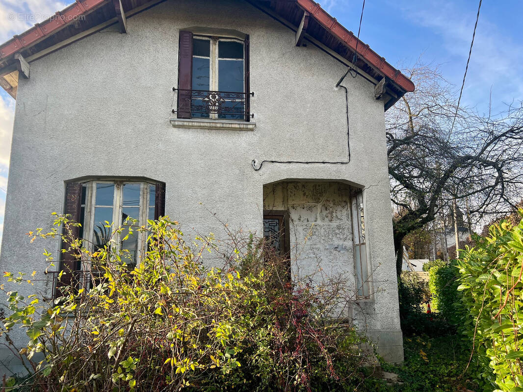 Terrain à PARAY-VIEILLE-POSTE