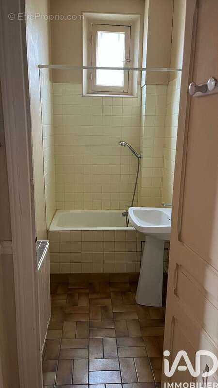 Photo 6 - Appartement à COURBEVOIE