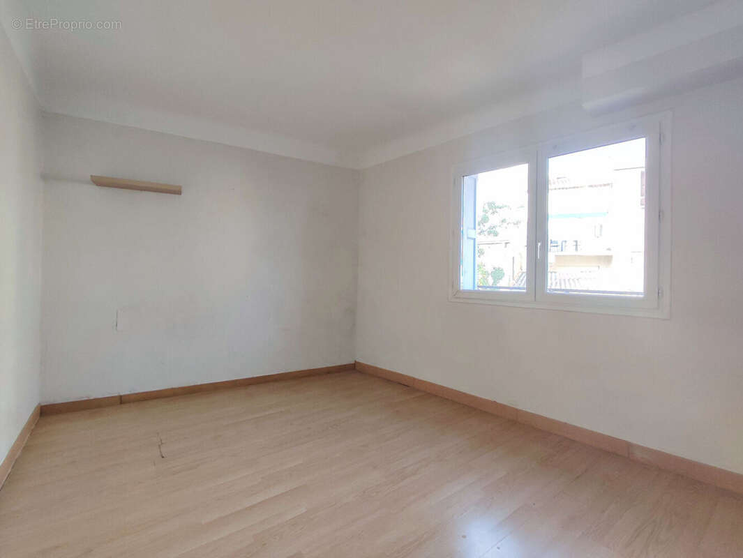 Maison à LATOUR-DE-FRANCE