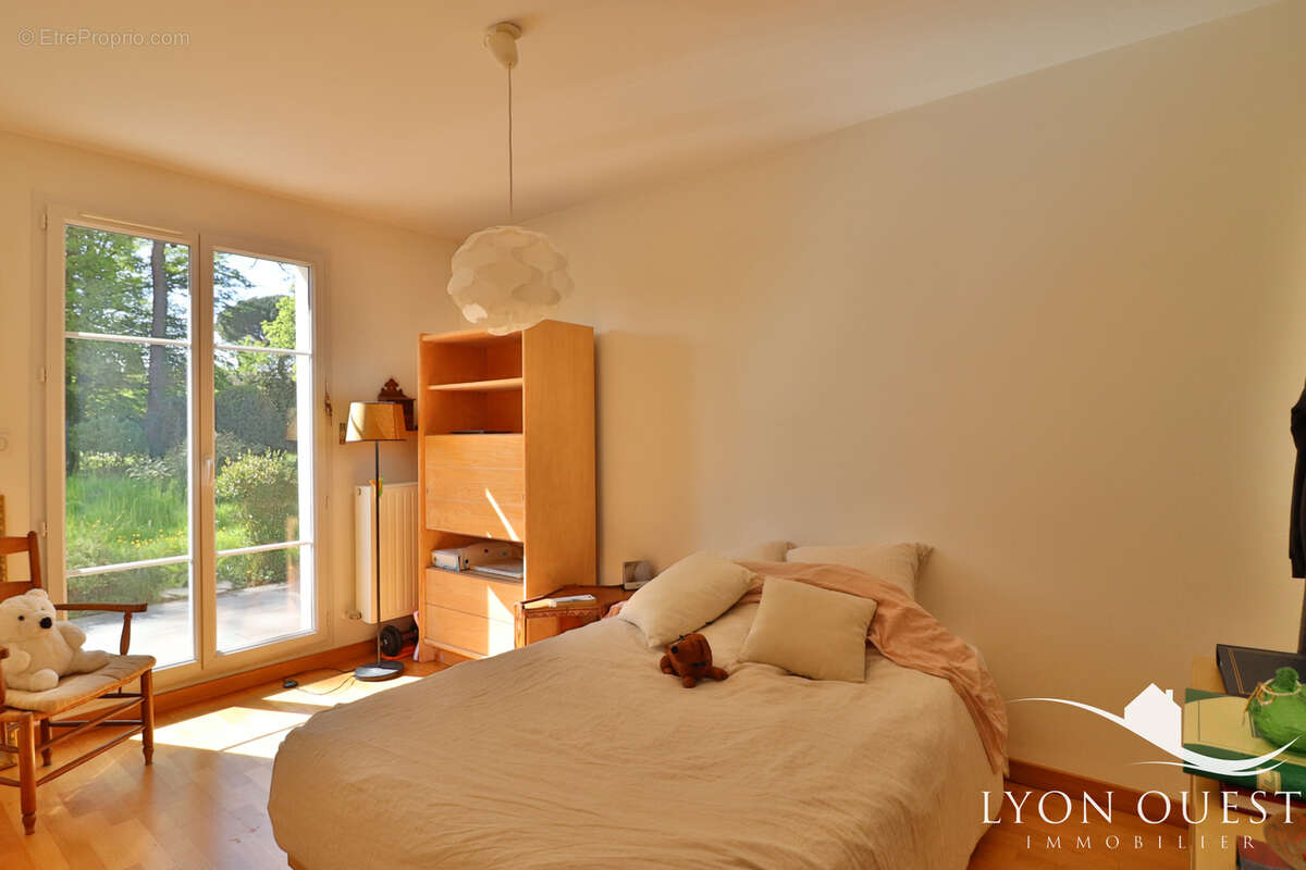 Maison à CHARBONNIERES-LES-BAINS