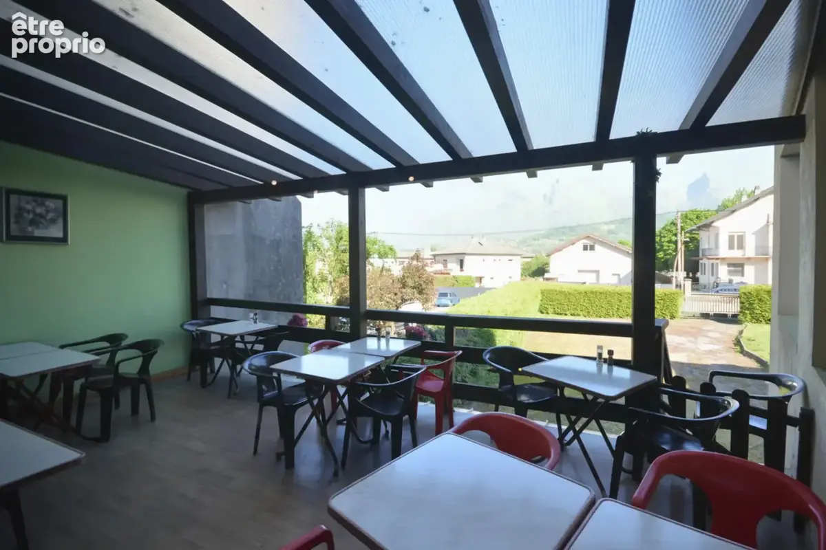 Ensemble immobilier de 8 appartements + murs commerciaux – terrain de 2 070 m² - photo 4