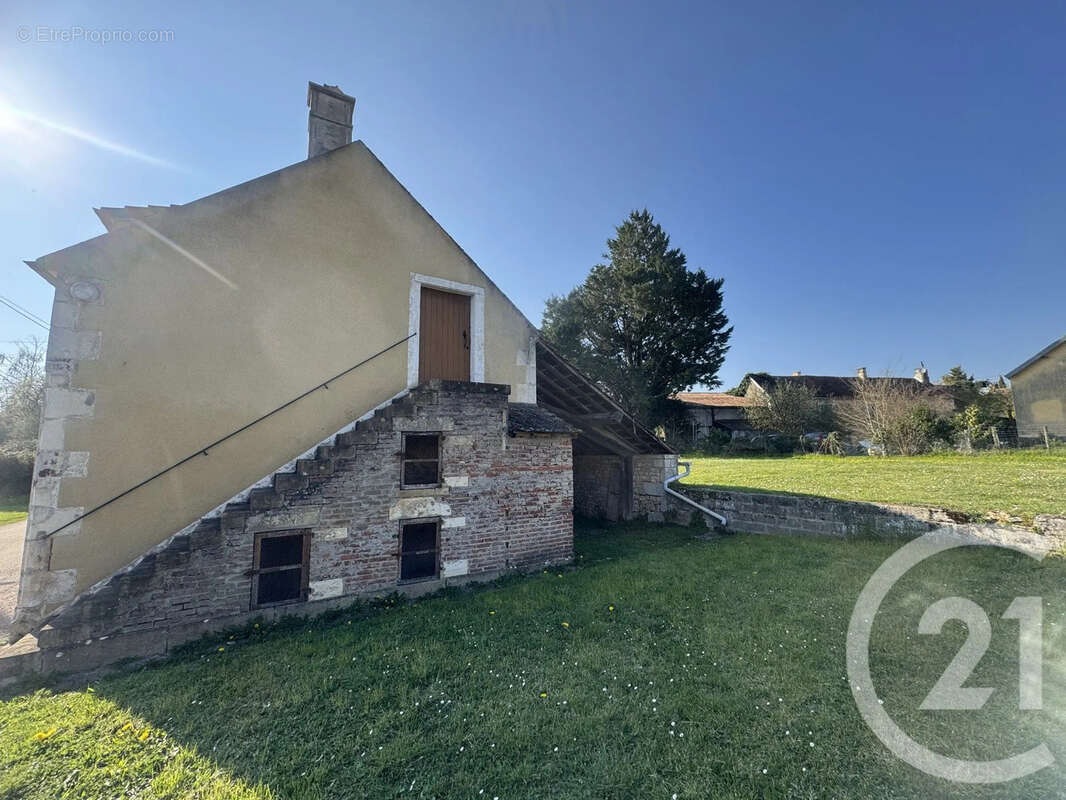 Maison à ETAIS-LA-SAUVIN