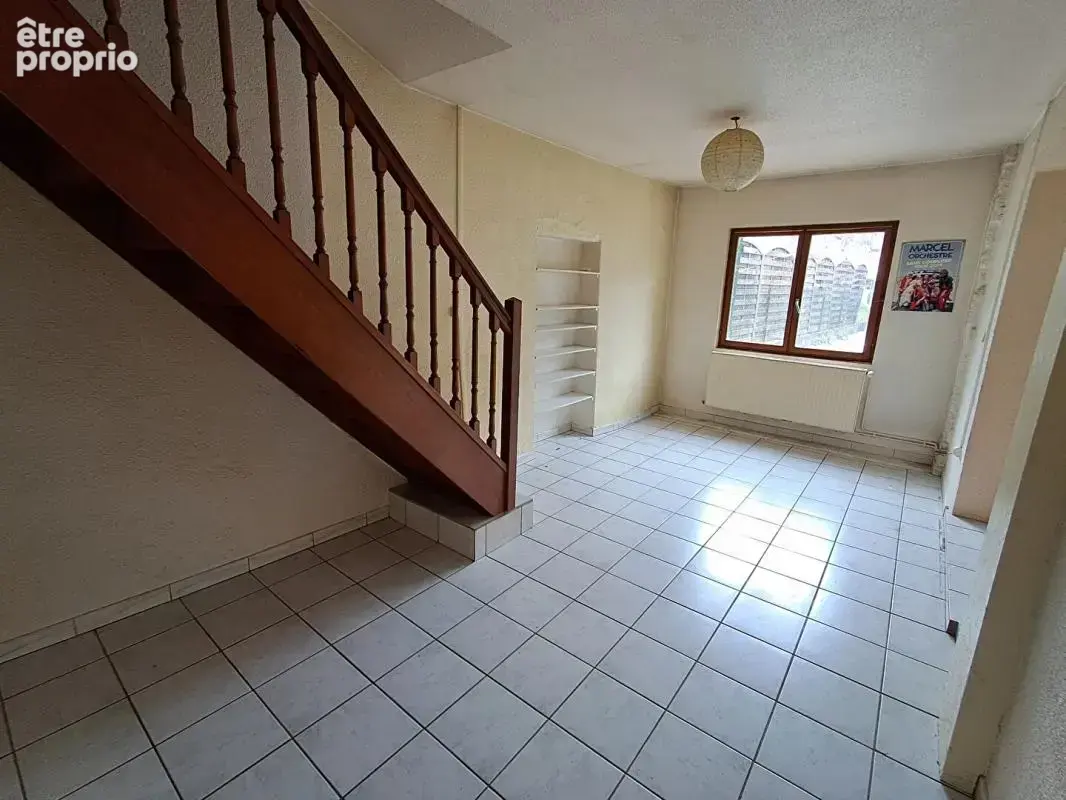 Maison à Scey sur Saone (70360)  4 pièces 68 m2 à 55500 euros - photo 5
