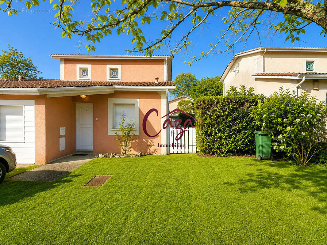 Maison à FARGUES-SAINT-HILAIRE