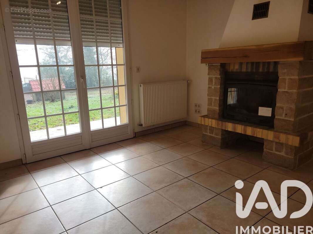 Maison 114 m² à Le Meriot  - photo 4