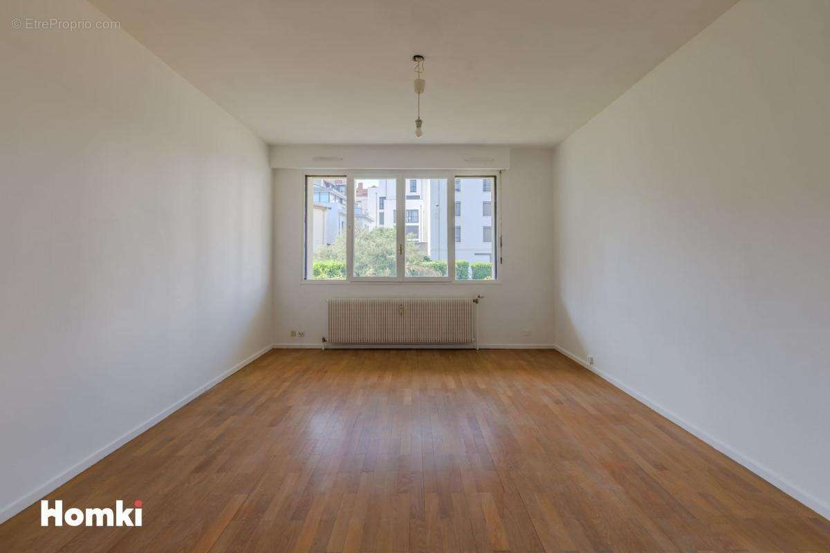 Appartement T3 de 74 m² à Lyon 69006, Rue de la Gaité - photo 2