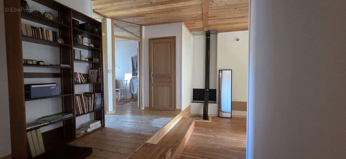 Maison à VERNOUX-EN-VIVARAIS