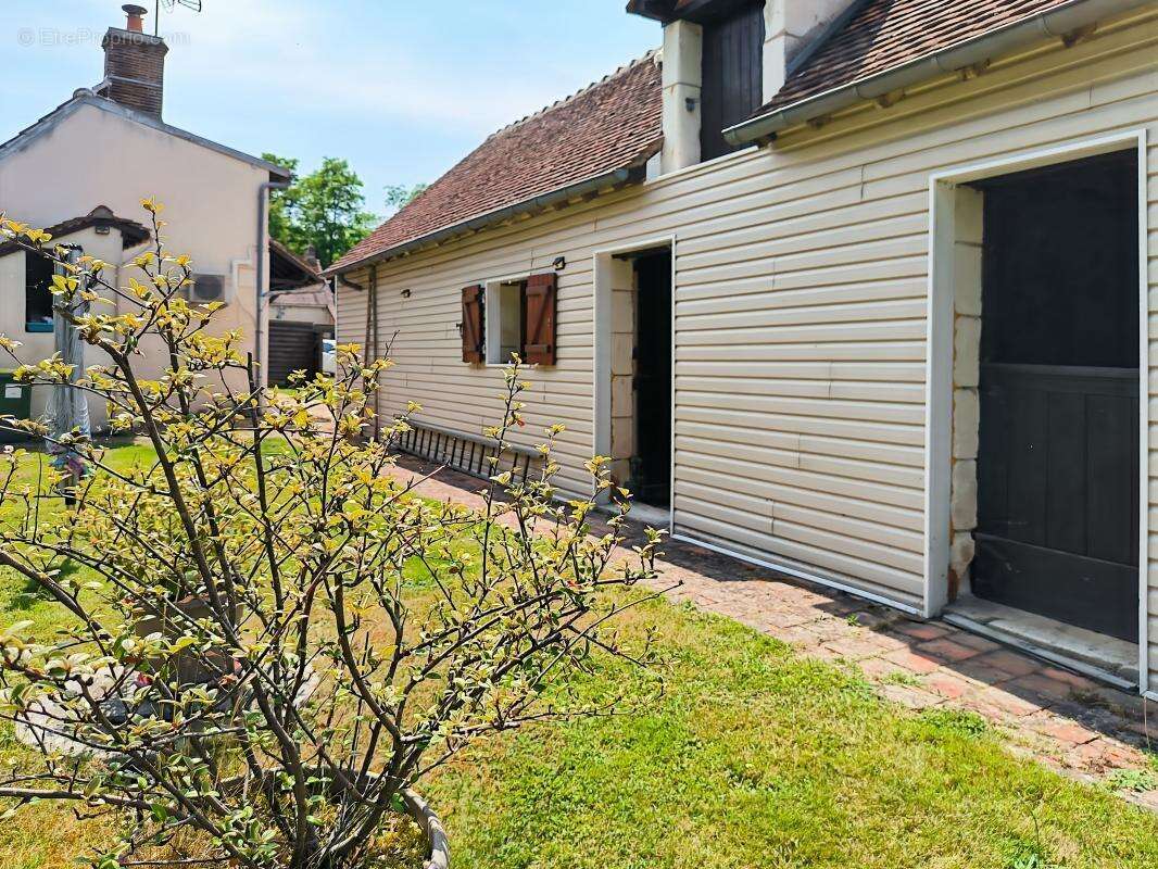 Maison à LA VERNELLE