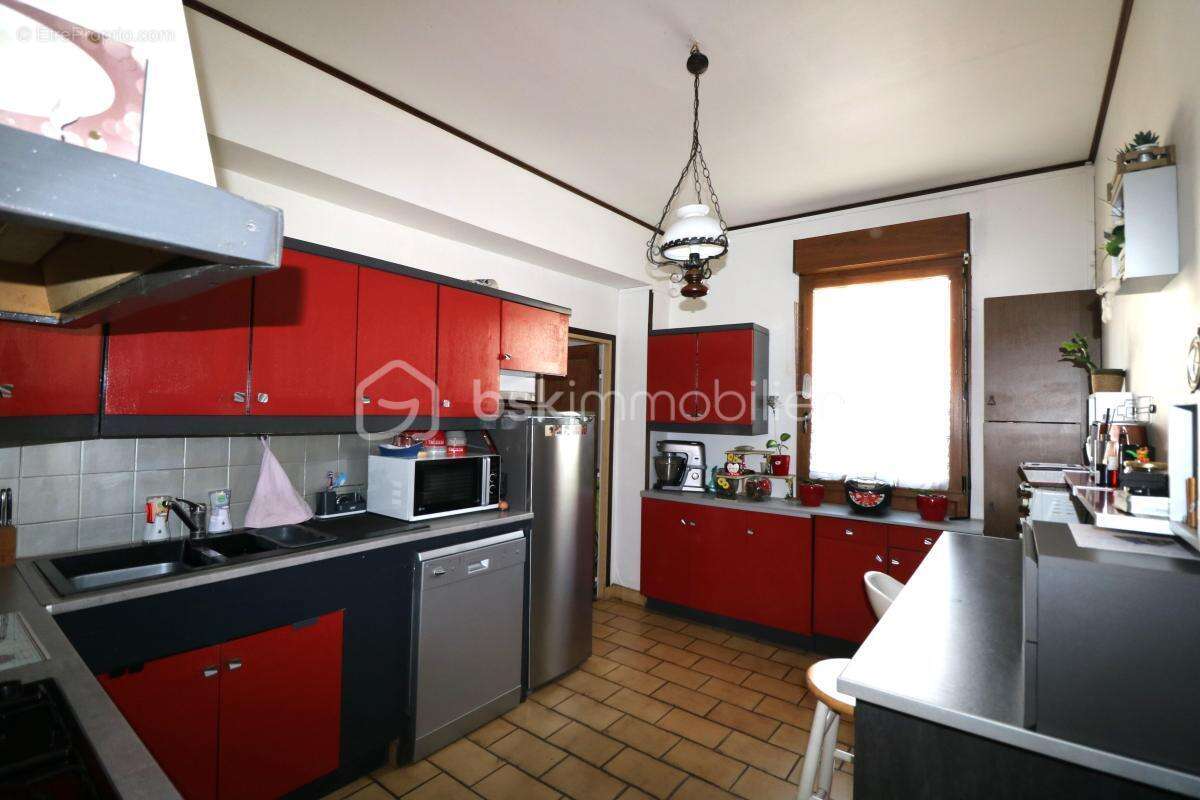 Maison à MONTIGNY-LENCOUP