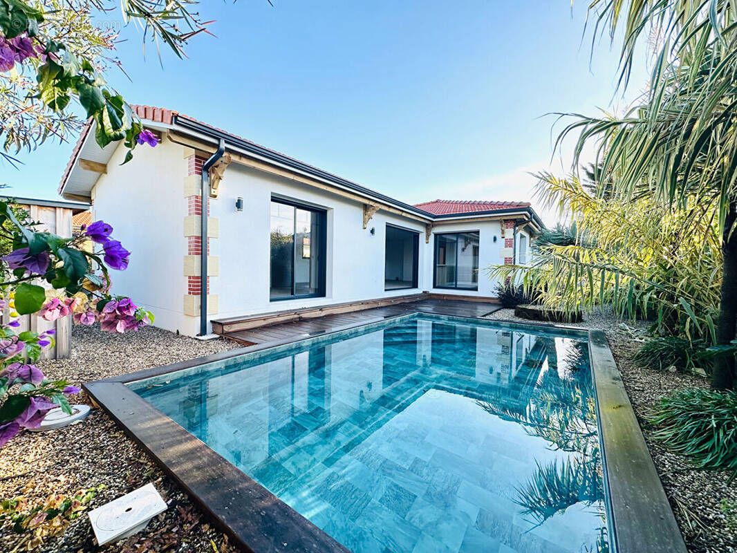 Maison à GUJAN-MESTRAS