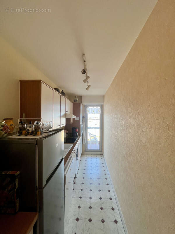 FACE MER Appartement 3 pièces avec vue mer balcon garage et cave - photo 7