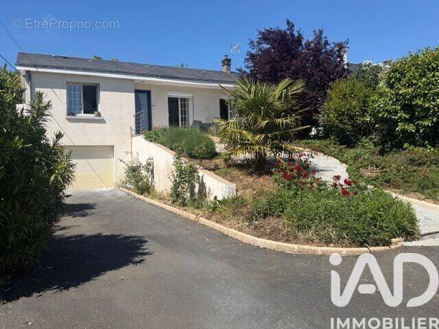 Photo 1 - Maison à THOUARS